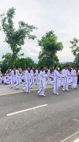 Buổi giao lưu văn nghệ của khối cờ đảng cờ tổ quốc với người dân, khối này tập ở khu cnc nên cũng ít người đến thăm, còn mấy ngày nữa thôi mọi người tranh thủ đến thăm các em và có thể mang cho các em chai nước hoặc ít hoa quả. 