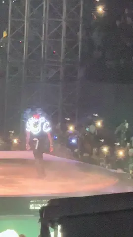 #fypシ゚viral #chrisbrown #breezybowl2025 #fypシ MetLife night 2