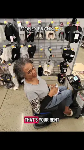 “This my rent money” 🤣 #fyp #viral #every1luvsjuan #fyppppppppppppppppppppppp #funny 