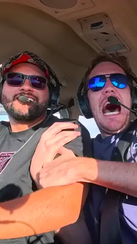 It happened again! The window flew open and nearly caused a horrific accident! Here’s how to deal with it: Step 1 - PANIC‼️ Step 2 - Grab the nearest persons arm and stop their blood circulation. Step 3 - Scream as loud as you can. Step 4 - Repeat until the situation fixes itself.  #pilot #lewdixaviation #flying #avgeek #pilotlife  