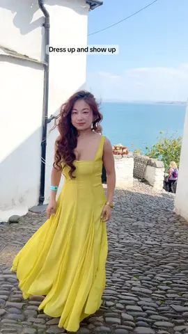 Life isn’t perfect your outfit can be #todaysoutfit#fyp#foryou#fashion#devon@Clovelly village 