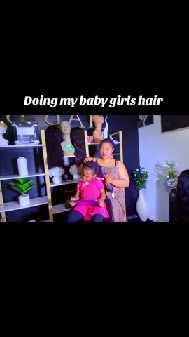#MomsofTikTok #hairtok #haircuttutorial 