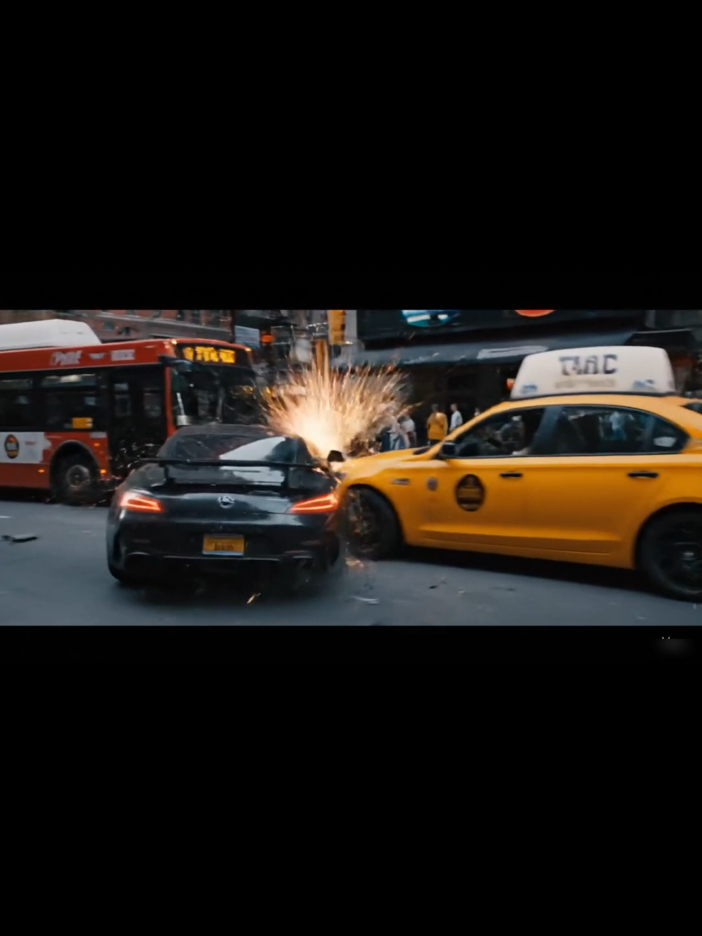 Super Car Crash On The Street !  #supercar ,#accident ,#mercedesbenz ,#tiktokshorts 