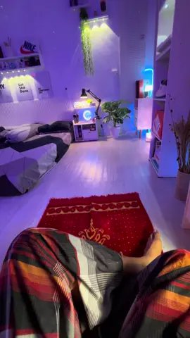 Rasanya sakit kalau mengingatnya😔🥀#keduaorangtua #whiteroom#kamarcowokaestetic #kamarcewekaesthetic #kamaraestetickeren 