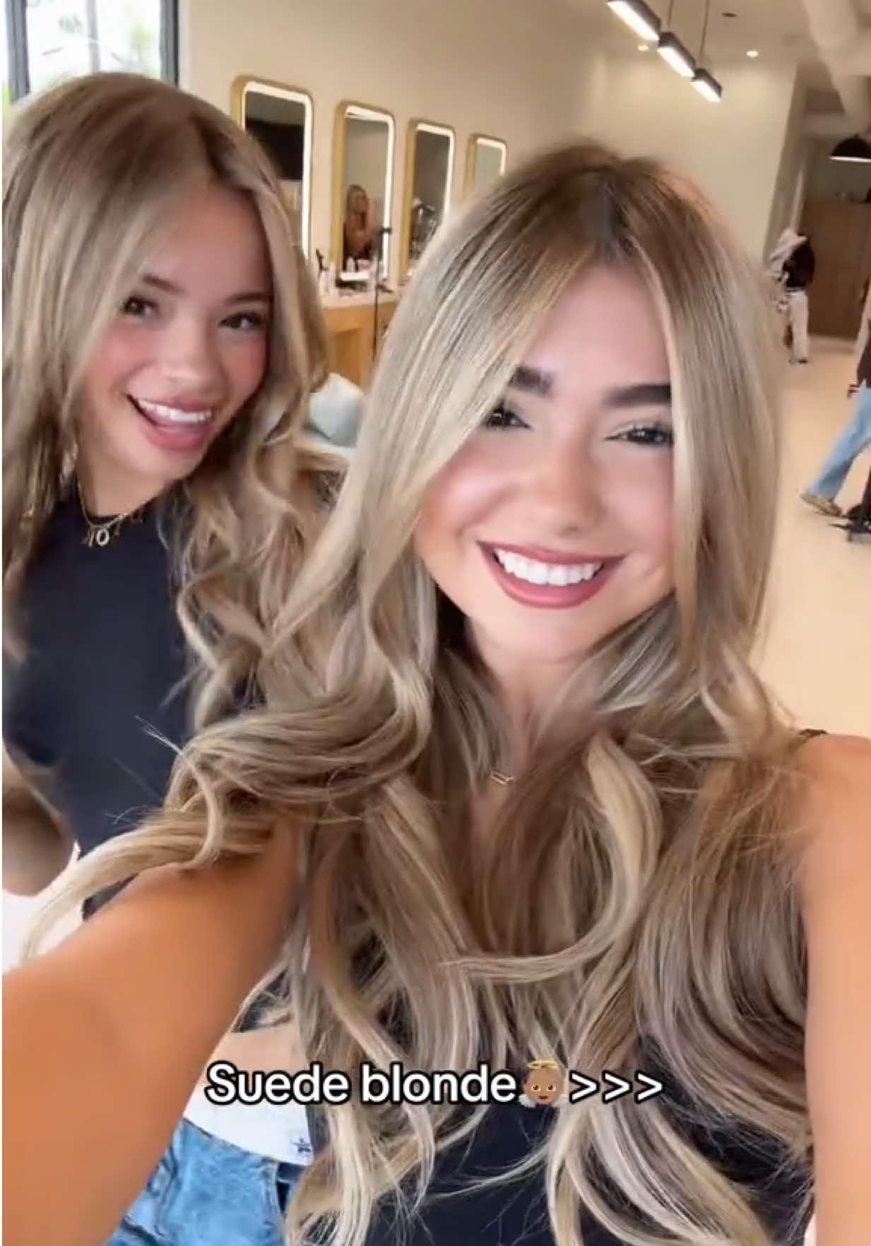 Gorg twins @??? @iampresleefaith @Habit Education @Tanzie Rae @Hairbybellableu @hairby_ashleyw @Venice✨ @madi goodman @Tatum.hair @elliguzzo @katemariehair @Lily<3 @hairbyjessr @hair_makeupbymoni 