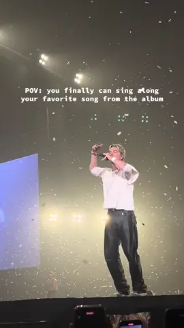 Finally you can sing along with your favorite song. #lany #xxl 