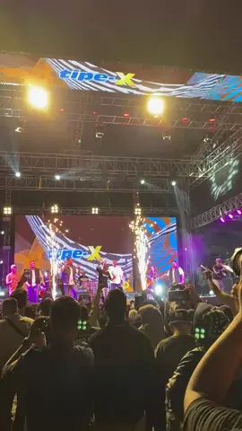 malam puncak acara Hari Jadi Klaten yang ke- 221 dengan kehadiran band Tipe X @Hamenang Wajar Ismoyo #disbudporaparklaten @tipexofficial 
