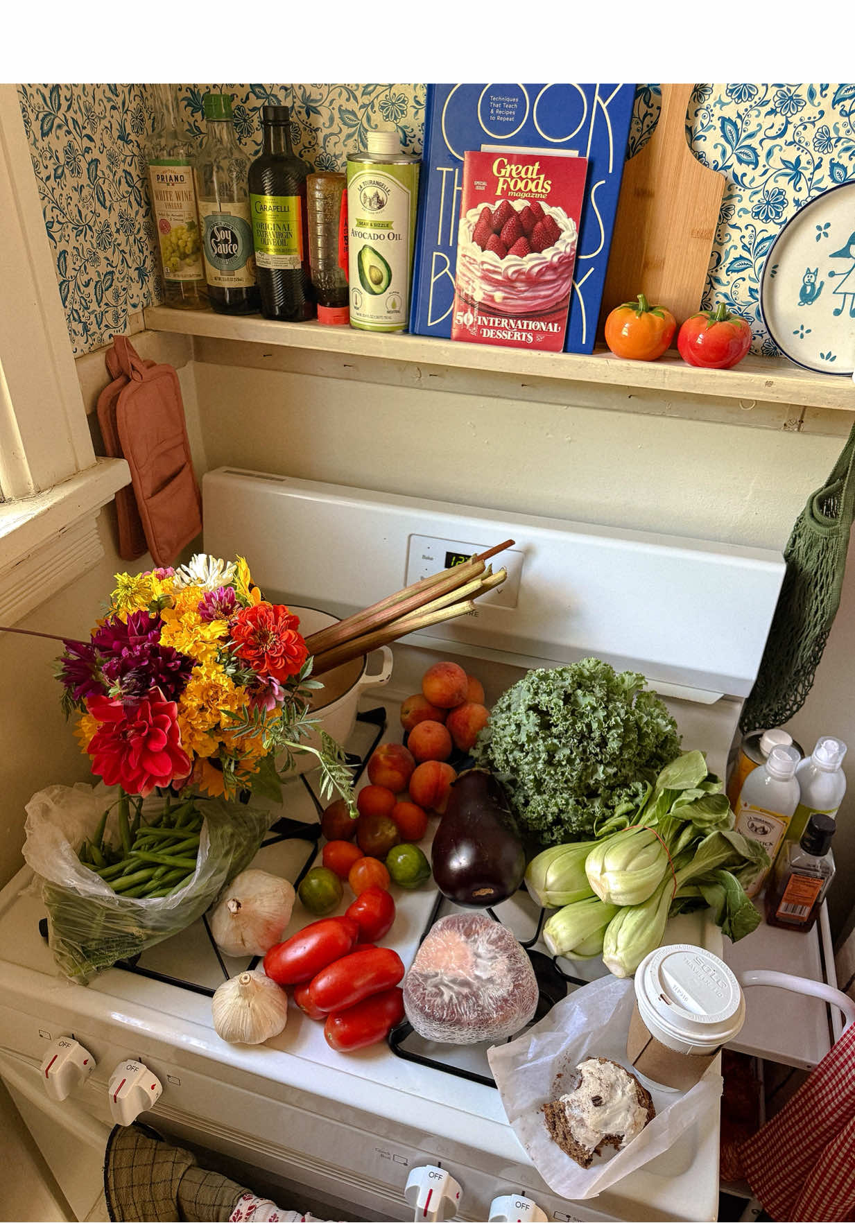 saturday farmers market haul !! #market #farmersmarket #shoplocal #supportlocalfarmers #freshproduce 