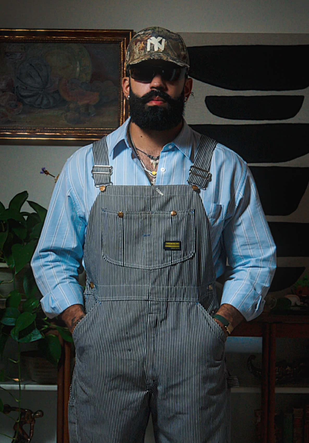 Bad Bunny Residency concert Outfit Inspo Day 18 of 30. This one was inspired by one of his looks during the first couple concerts of him in the white jumpsuit #dtmf #badbunnyconcert #debitirarmasfotos #laresidencia #badbunny 