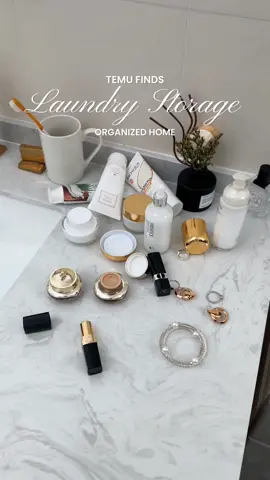 It's where elegance meets everyday—keeping your beauty must-haves tidy and on display. ✨🌟 🔍 Find it at https://temu.to/m/g4kljru6gfm or with this code ffg5897. #Temu #TemuFinds #BeautyStorage