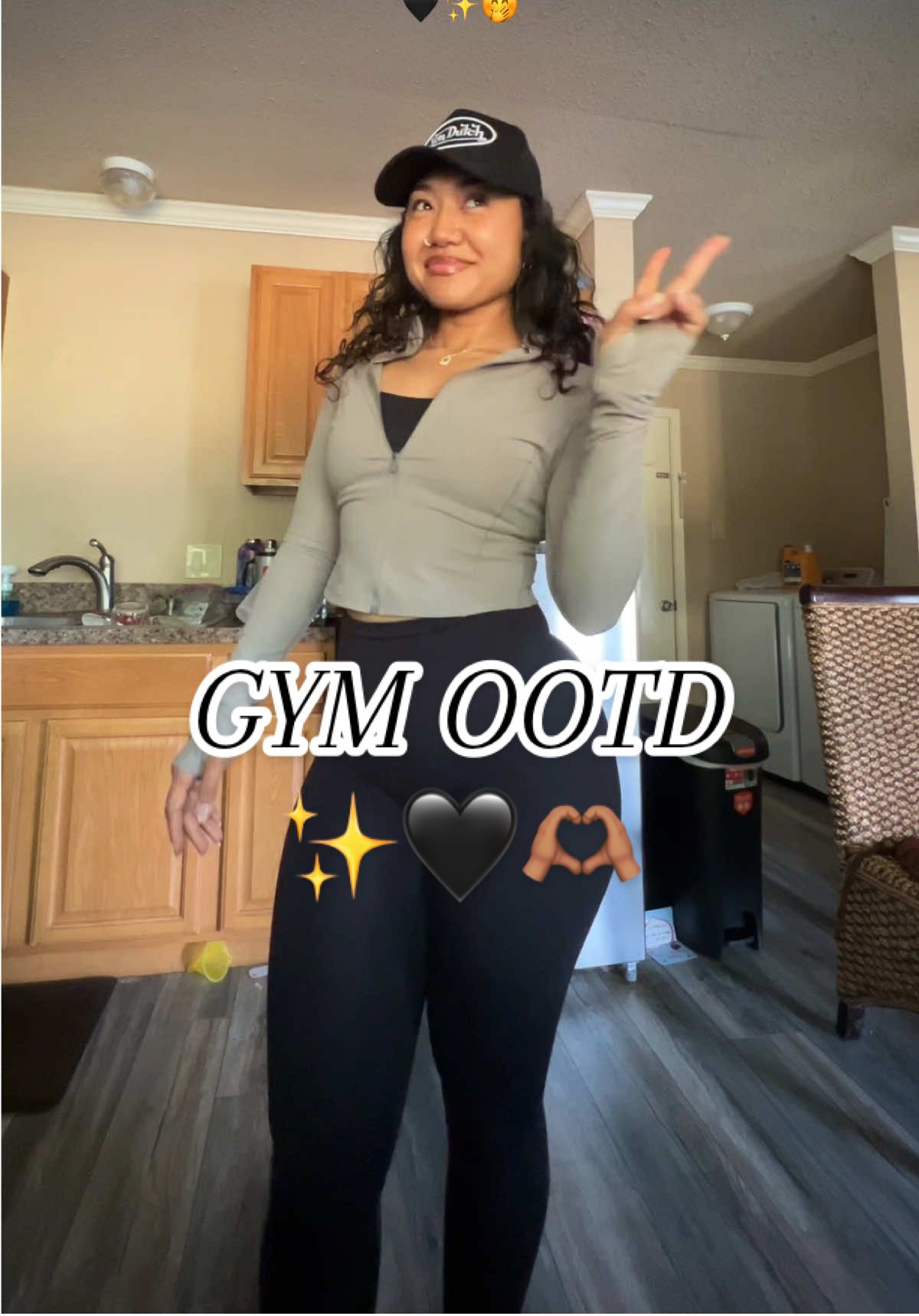 Gym Fit for today 🤍🖤 @Walmart  @Von Dutch  . . #gymootd #gymleggings #leggings #walmart #walmartfinds  