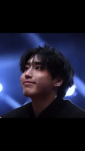 IM SEEING MY GF IN 25 DAYS!!! @ella ✮ this is just a bunch of ham clips that remind me of her because she is ham you guys don’t understand!!!! #hanjisung #jisung #han #straykids #skz 