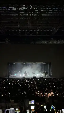 “Yaayo “live at yogayakarta 25 on blank canvas #hindia @Hindia #doves25onblankcanvas #yogyakarta 