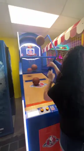 I had to show my Daughters my Baskeball Skills. #lifeofjenny #basketballskills #foryourpage #viral_video #trendingvideo 