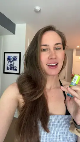 Pool ready with this cutie lip gloss 🏝️ 