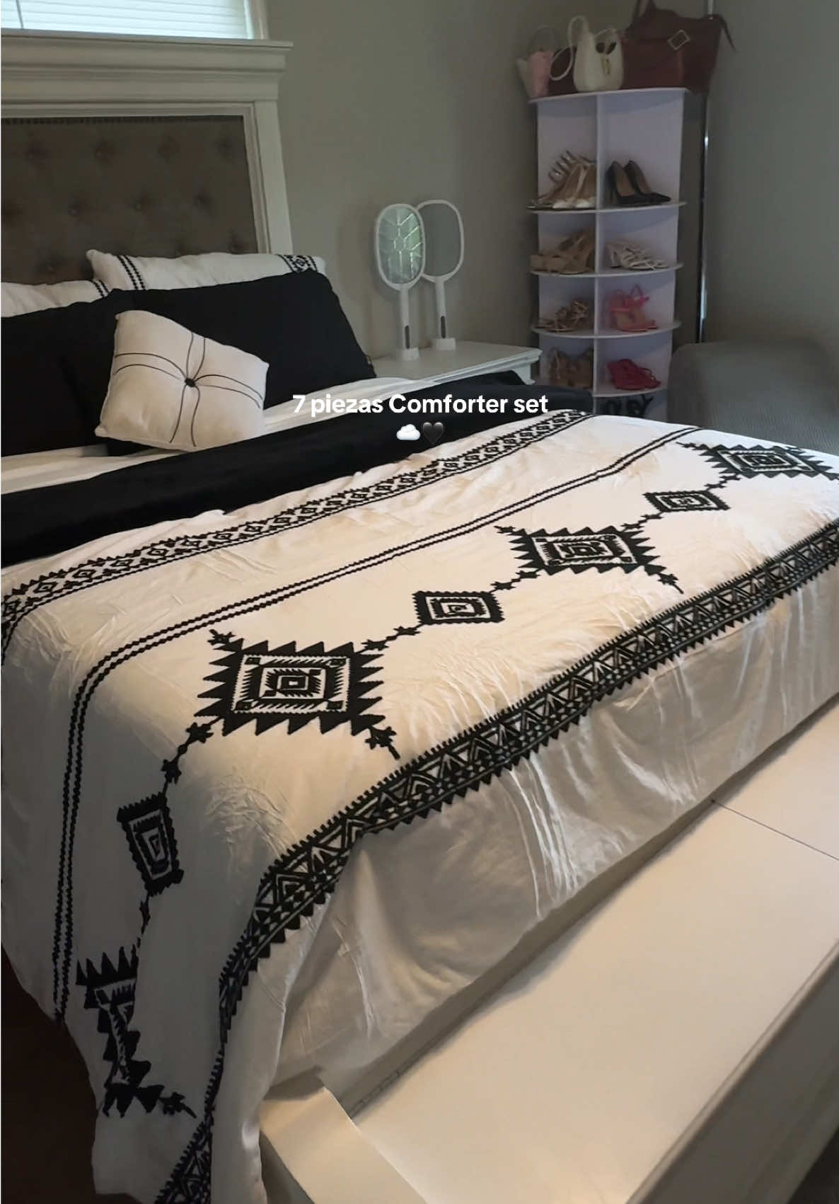 Colcha con 7 piezas ! Más opciones de colores ! Link aquí en el video #tiktokshopcreatorpicks #tiktokshoplabordaysale #tiktokshopfinds #bedroom @Melex Home 