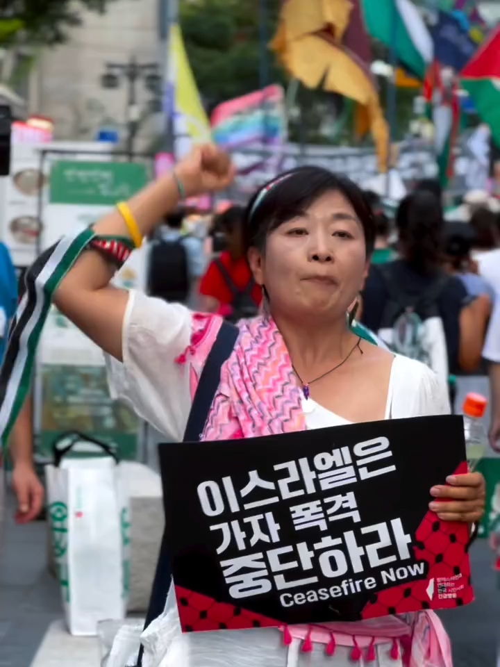 Free souls in Seoul gathered to stand united in the side of justice and freedom.