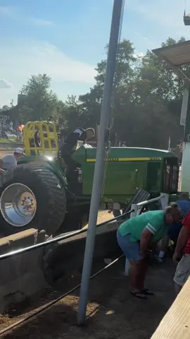 #johndeerearmy🚜 