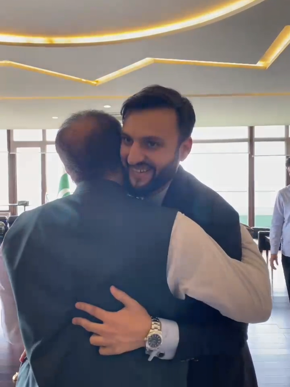 A meeting of leadership and vision: Punjab Minister for Primary & Secondary Healthcare, Khawaja Imran Nazir, visited former Minister Ibrahim Hasan Murad. #foryou #fyp #viral #trending #minister 