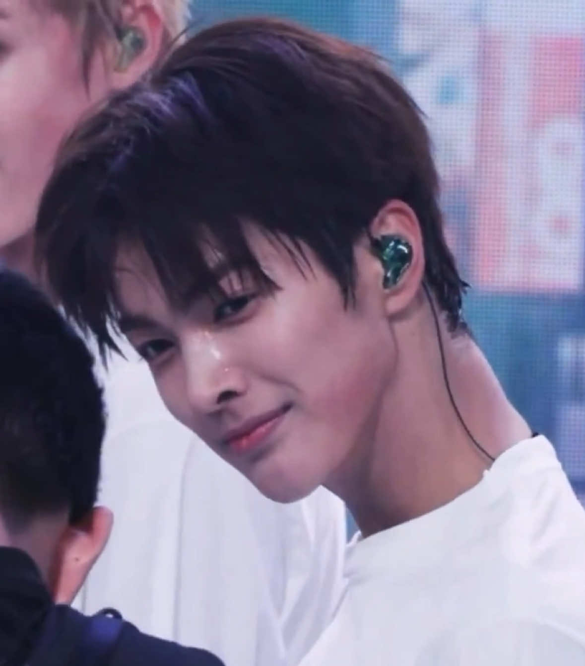 #건호 