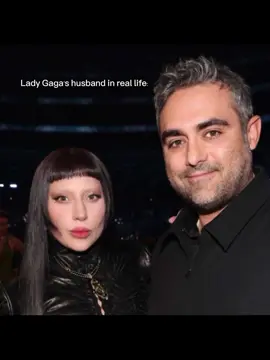 меня вообще прикалывает тот факт что у двух миллионеров аккаунты в рб @ladygaga  #ladygaga #michaelpolansky #roblox #robloxmemes #dti 