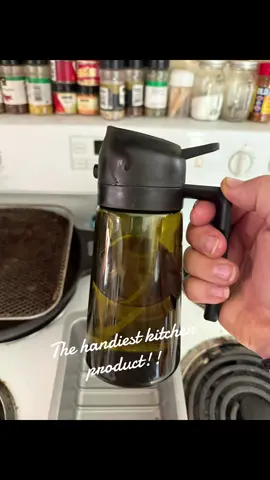 From pouring to spraying this is the handiest little thing! #kitchen #tiktokshop #oliveoil #smallcontentcreators 
