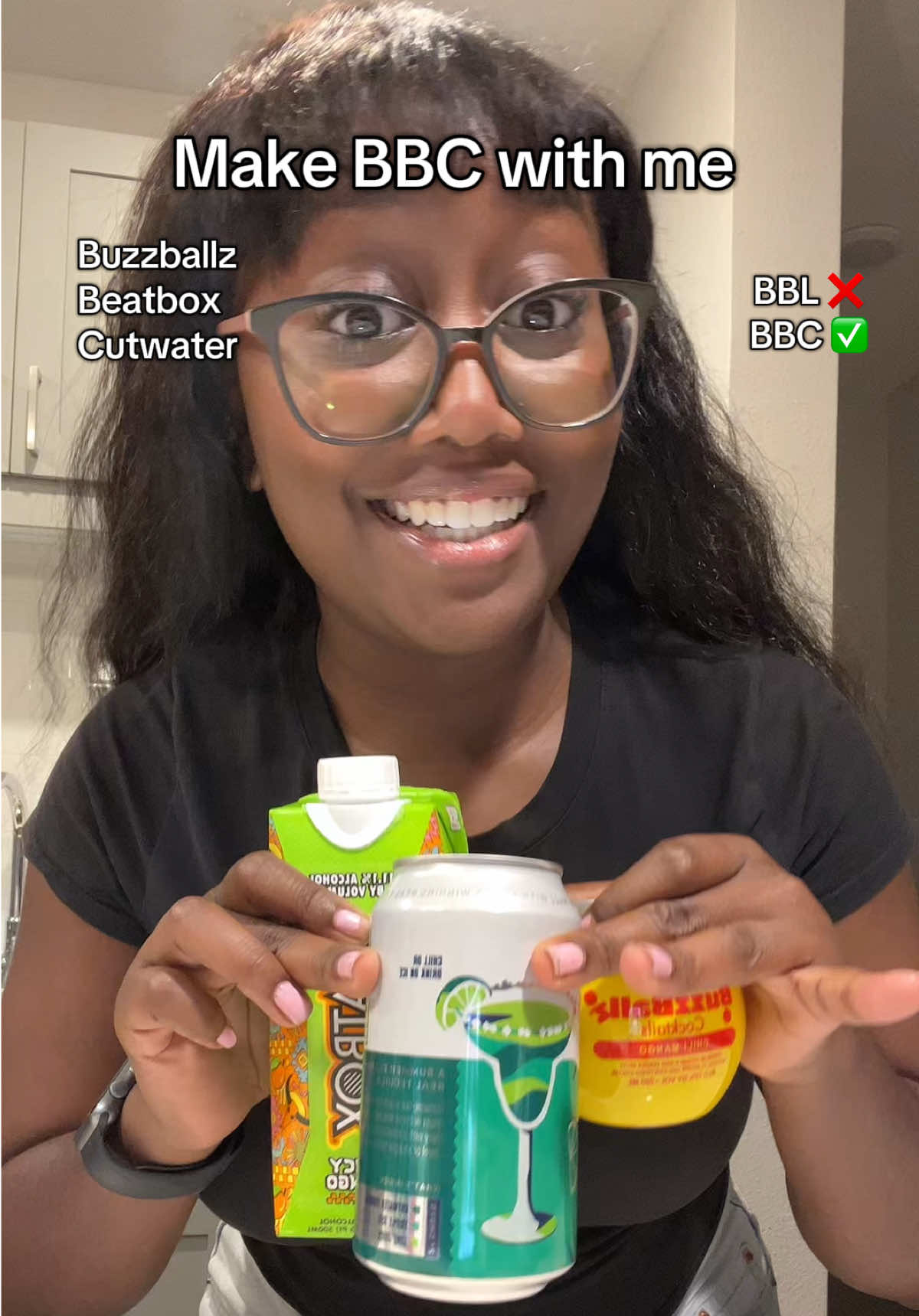 Trying a Buzzballz Beatbox and Cutwater (BBC)  for the first time 😀 #drinkideas #mixeddrinks #borg #mixology 
