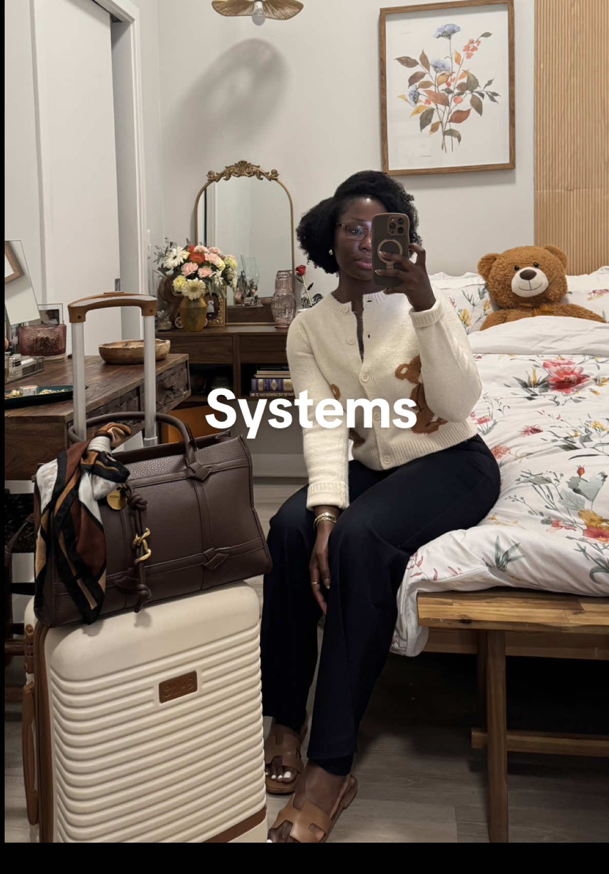 For the girls who live alone or want to live alone: Create systems that make your life softer. Leave your home clean before you leave it. Your future self will thank you. #richieruhruh 