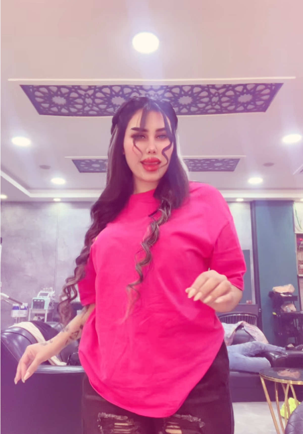 بصالون 😂🤦🏻‍♀️#ريفان_تويتي #اكسبلورررررر #شعب_الصيني_ماله_حل😂😂 #CapCut 
