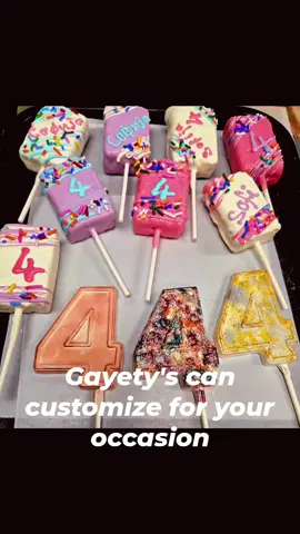 #4up #customchocolates #gayetys #chocolatelollies #handmadechocolate 