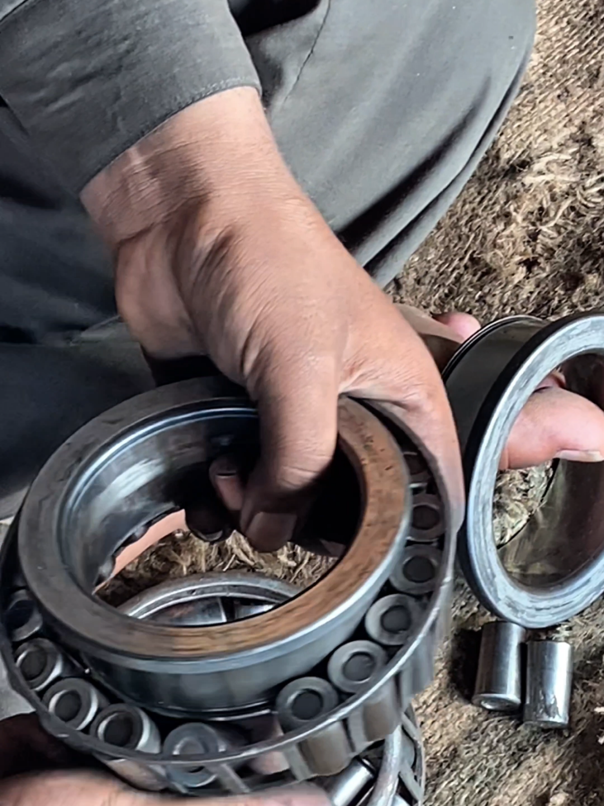 Restoraion of an Old Bearing #restoration #viralvideo #bearing 