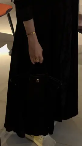 #اكسبلورexplore #مالي_خلق_احط_هاشتاقات #عبايات_سوداء #foryoupage #abaya 