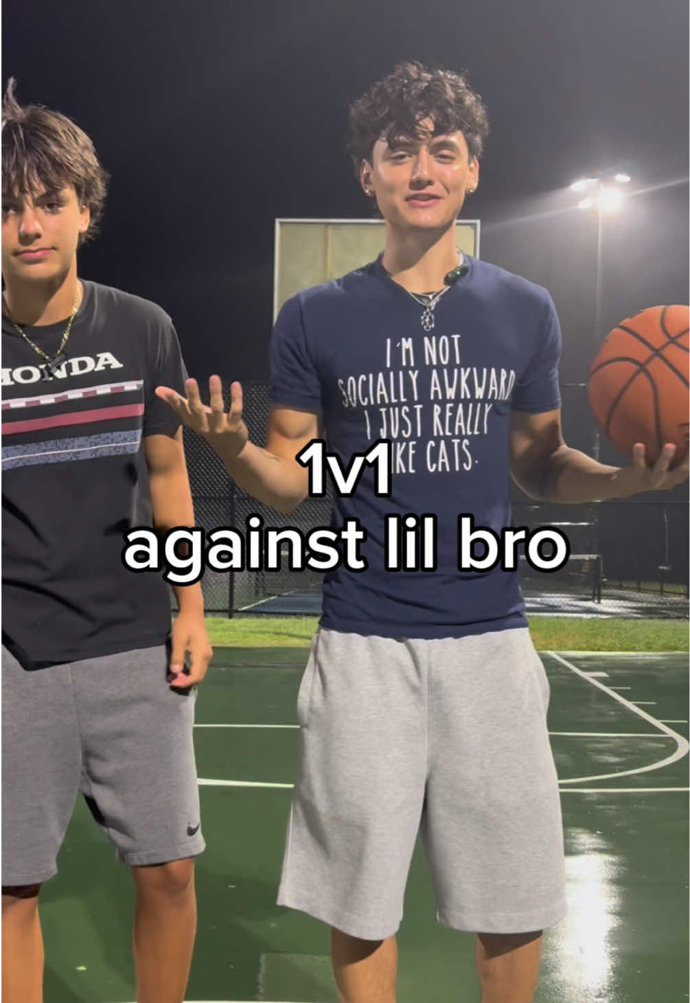 1v1 against my lil bro in basketball (he has yet to beat me) @jo #1v1basketball #hooping #lilbro #basketball 