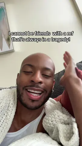 You already know it’s bad when you see them calling 😂😂😂 #friends #funny #BlackTikTok #fyp #blackhumor 