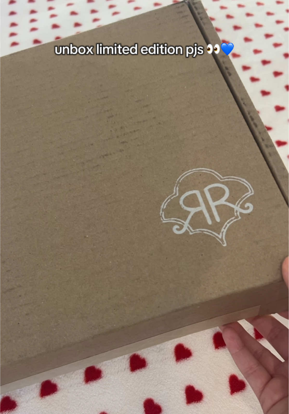 This is your sign to finally get the Roller Rabbit pajamas 🤩💙 @Roller Rabbit  There’s nothing better than starting a new school year with fresh PJs, and the Martha’s Vineyard set from Roller Rabbit is perfect for back-to-school and back-to-college season because it reminds me of the summer. I just unboxed mine and they’re buttery soft, lightweight, and so cozy for lounging, study nights, or sleepovers with friends. The prints are so cute and honestly make me excited to wind down at the end of the day. New pajamas always feel like a reset, and these are definitely worth the hype. Which print would you grab first? 👀 #rollerrabbit #rollerabbitpjs #pajamas #cleangirlaesthetic #cozyaesthetic