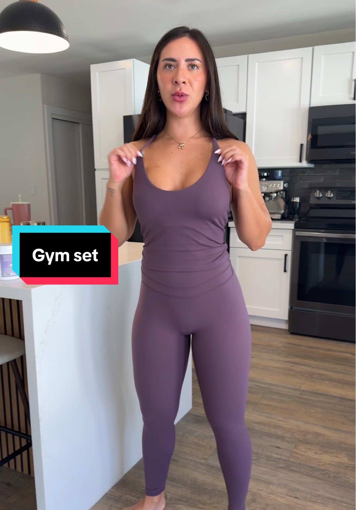 One of my favorite two piece sets🍇🫶🏻 it is so flattering!! #workoutsets #workoutset #workoutclothes #gymclothes #gymfits 