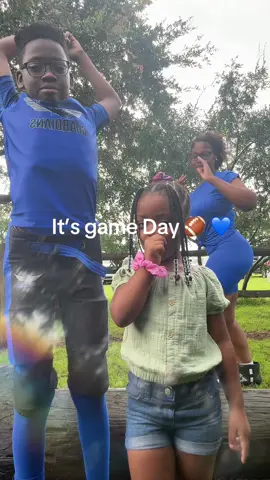 She always want the spotlight #GameDay #RainyDay #fypシ゚viral 