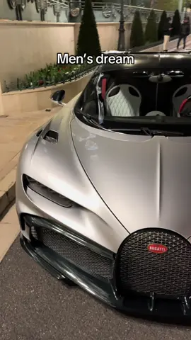 Men dream of a Bugatti Chiron PurSport 🦇 #bugatti #dream #men #succes #fyp 