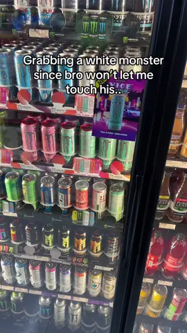 I just want to spot the homies.  Don’t make it weird. . . #gym #viral #GymTok #funny 