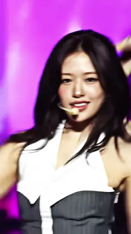 2025 0821 KWDA with yujin she is very beautiful and attractive！！And sexy！ #ive #yujin #アンユジン 