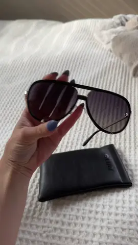 3 new sunnies for going into the fall 😎 @Quay #sunglasses #quaysunglasess #fallfashion 