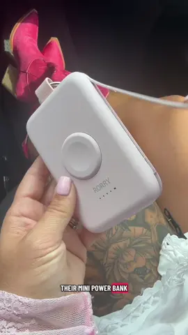 @RORRY This portable charger is so convenient and lightweight! It’s saved me soooo many times! 👏🏼 #portablecharger #phonecharger #powerbankcharger #powerbankwithcable