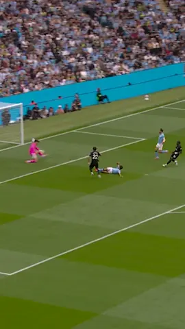 Scoring opportunity at the far post? I know just the man…