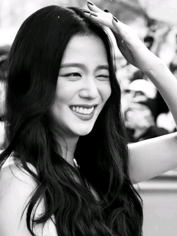 #JISOO - to em um aniversário vey, af, qria vim n q bosta pelo menos minha prima de 1 ano vem minha irmã tb veio só q ela só quer ficar no colo do meu pai 😓 (ib - @𝕯eh's ! 🕷️ ) . . . #viralvideo #fyp #kpopedit #editblackpink 