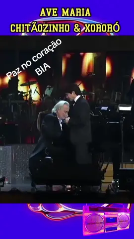 Está música da uma paz no coração @Bia Eliane 