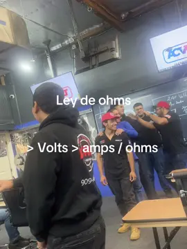 @Tech school acvolt @acvolttechschool @Angelopolis @Kevins wrld 🌎 #hvaclife #paratiiiiiiiiiiiiiiiiiiiiiiiiiiiiiii #hvactechnician 