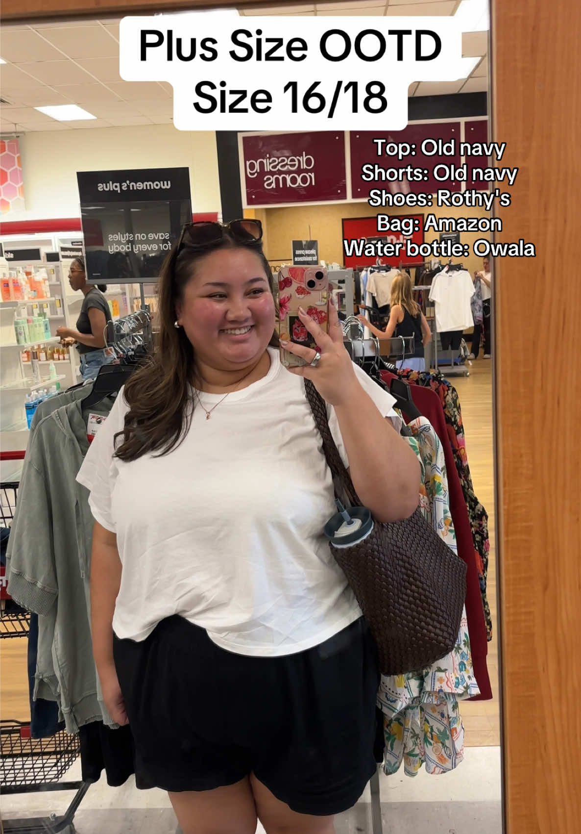 Plus size OOTD for some weekend errands ✨ the errands were getting my nails done and going to window shop at stores 😂 @Old Navy Official @Rothy’s @Owala #plussizeootd #plussizeoutfits #plussizeoutfit #plussizeoutfitinspo  #creatorsearchinsights 