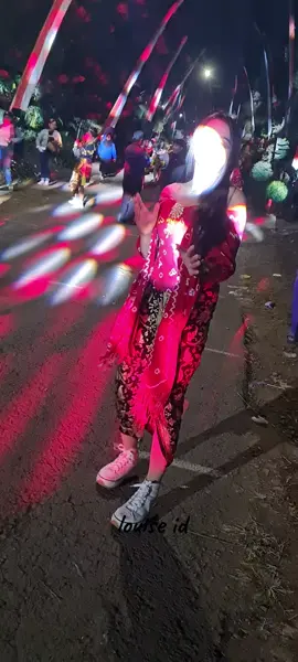 kebaya merah#karnavalpetungroto #k☆♡🦋myvideo #gunungkawifypシ゚viral💖tiktok #fypシ゚viral🖤tiktok☆♡🦋myvideo @naylaajaaja 