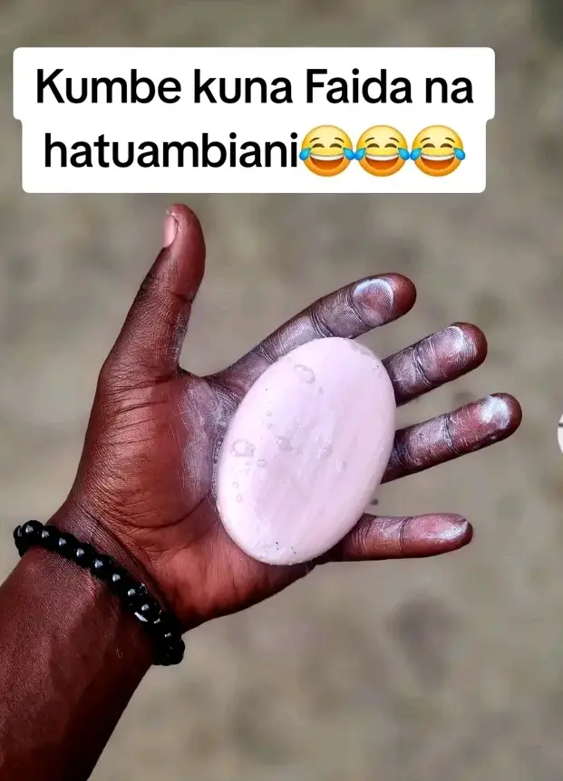 eee kumb Kun faida bhan 🤣#tiktoktanzania🇹🇿 #trendingvideo #jokes #fyppppppppp 