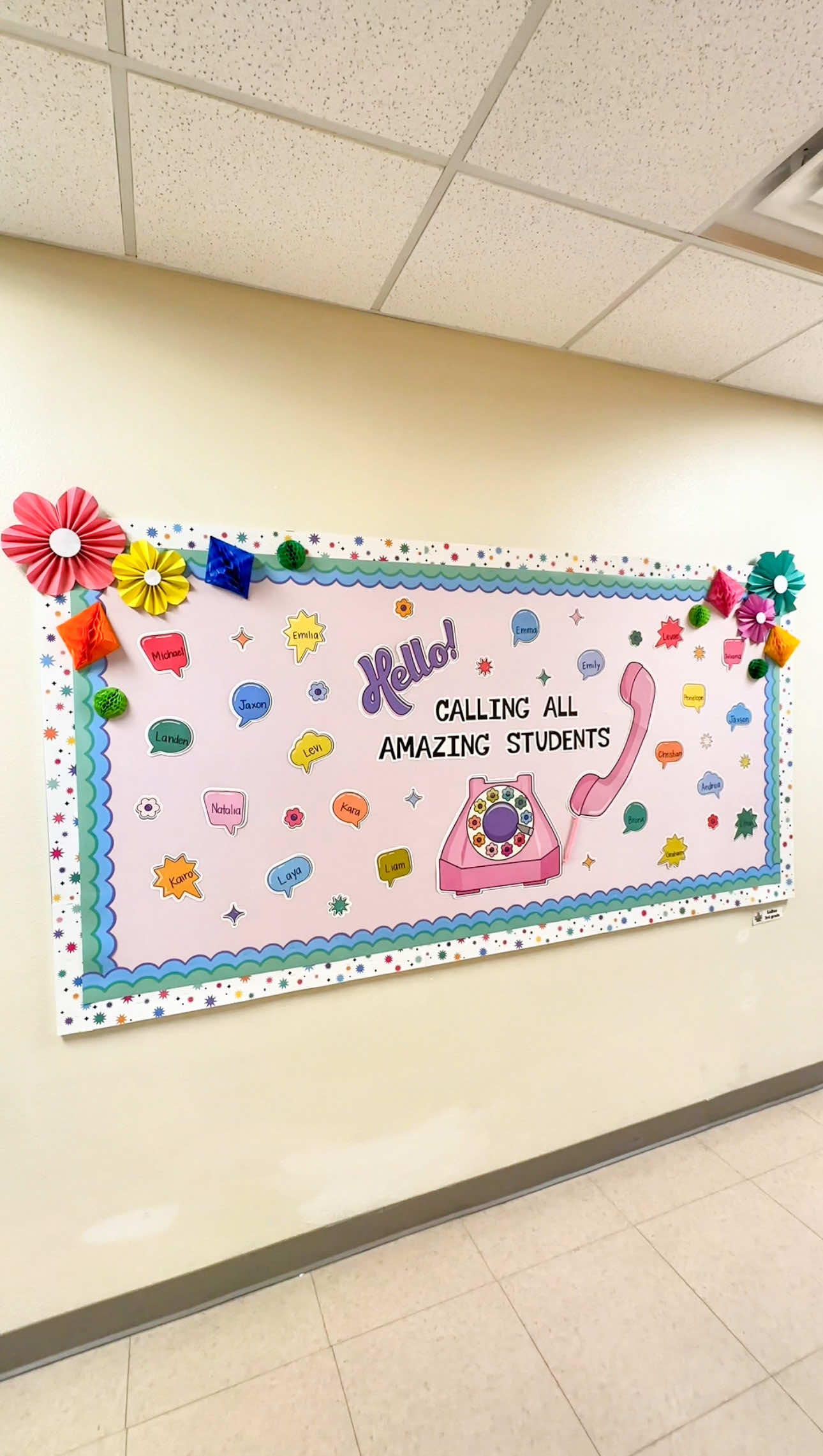 We are all the way dialed into the retro vibes with this bulletin board! ☎️🩷✨ Calling all amazing teachers, you need this bulletin board kit to welcome your students and all the back to school excitement! 🤩  Shop the link in our bio to grab this link from our Teachers pay Teacher store #welcomeback #welcomebackboard #bulletinboardkit #bulletinboard #backtoschool       